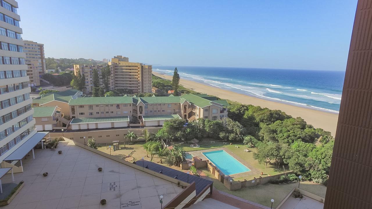 Shangri-La Beach Front Holiday Apartments Amanzimtoti Exteriér fotografie