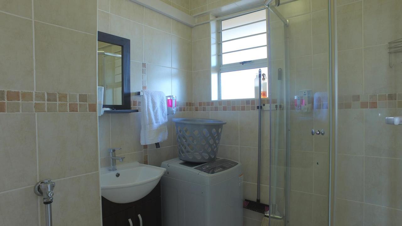 South Coast Beachfront Holiday Apartments Amanzimtoti Exteriér fotografie